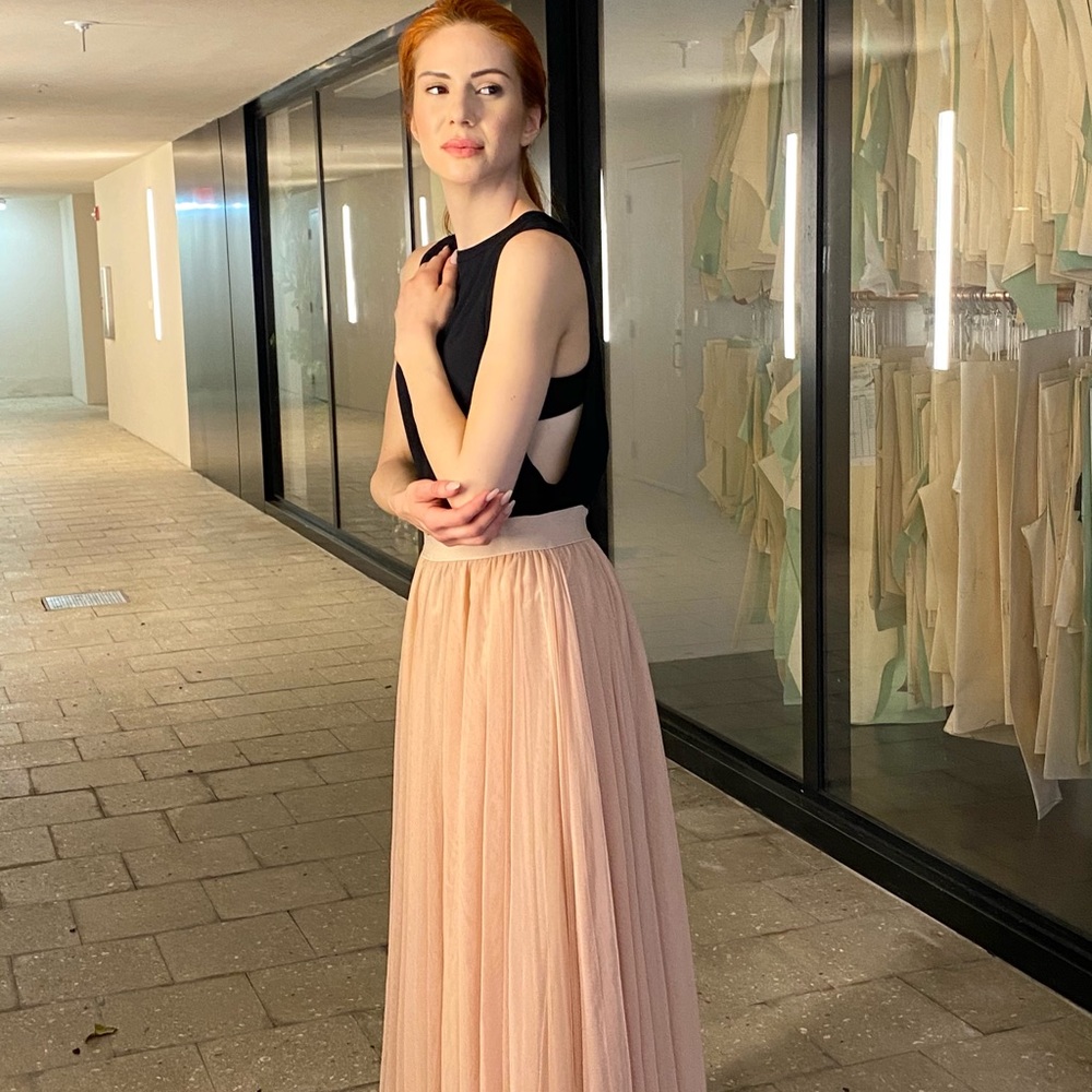 NWT The Gala Champagne Tutu tulle skirt- perfect for tall girls! - Picture 3 of 6